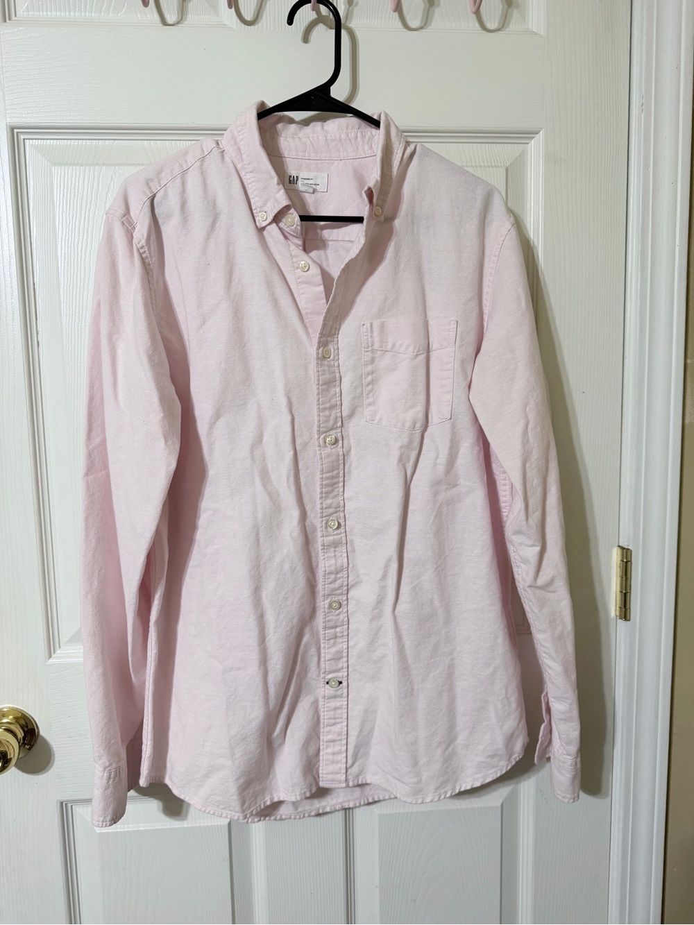 GAP Men’s Light Pink Button-Down Shirt